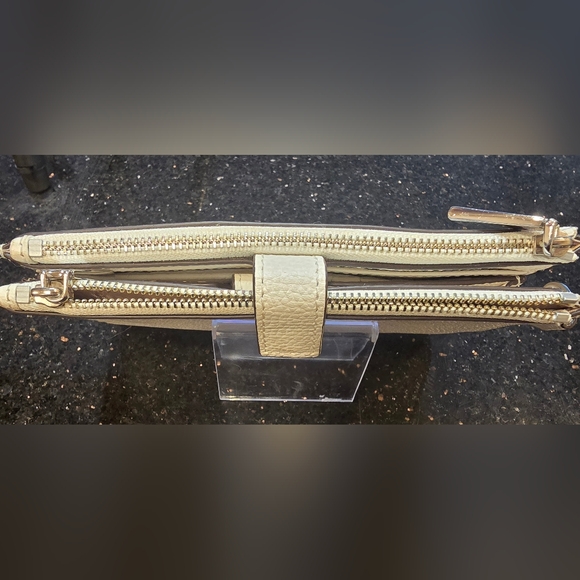 Michael Kors Leather Large Double Zip Cream Wallet/Clutch - Picture 10 of 14